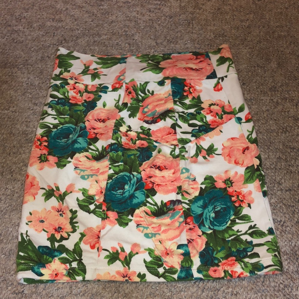 Floral pencil skirt